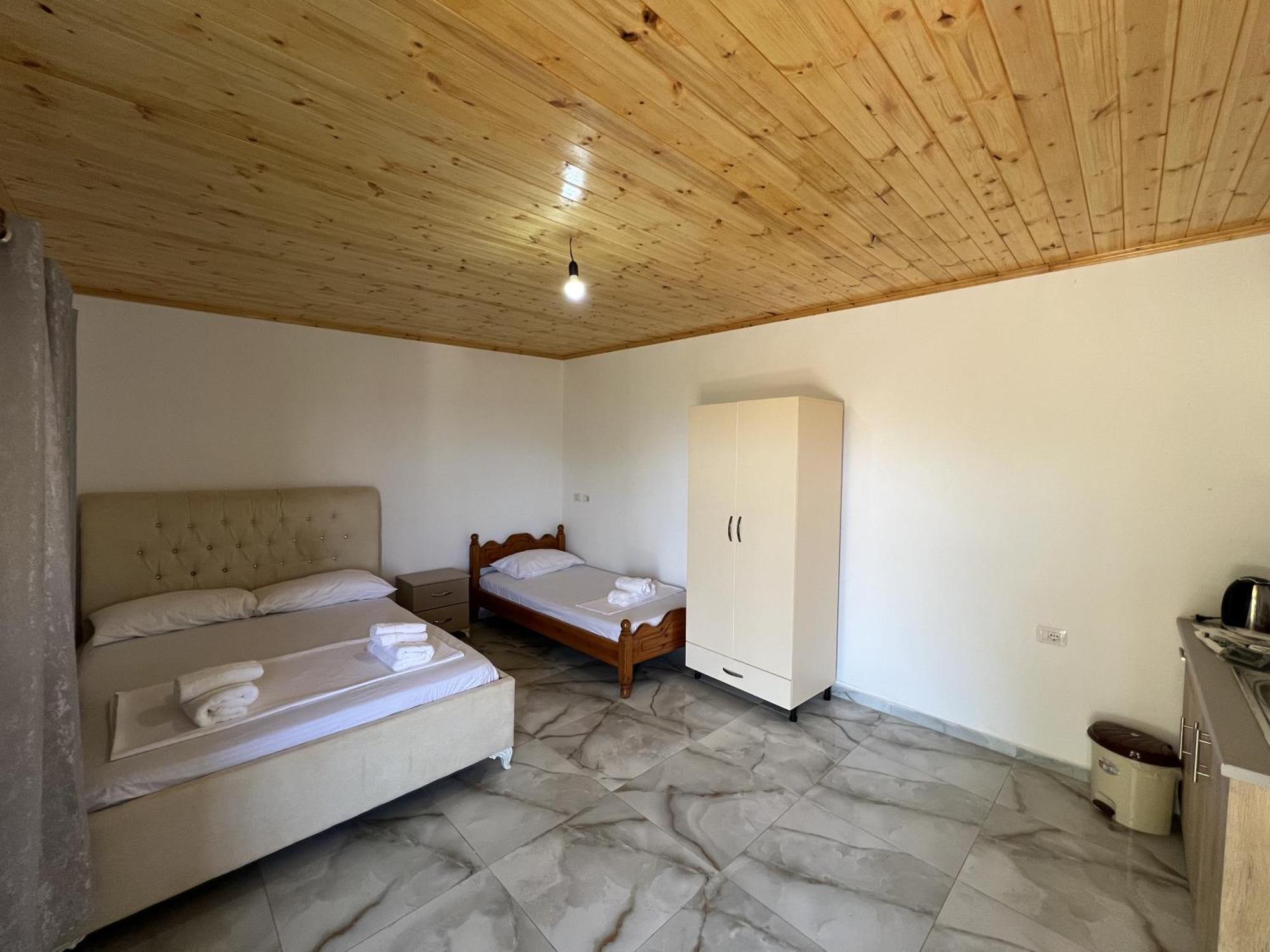 Oni Apartments Ксамил Экстерьер фото